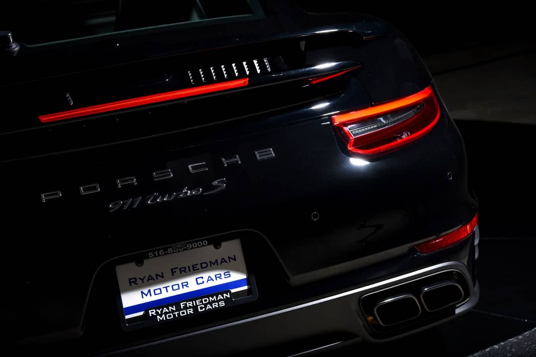 2018 Porsche 911 Turbo S — photo 40