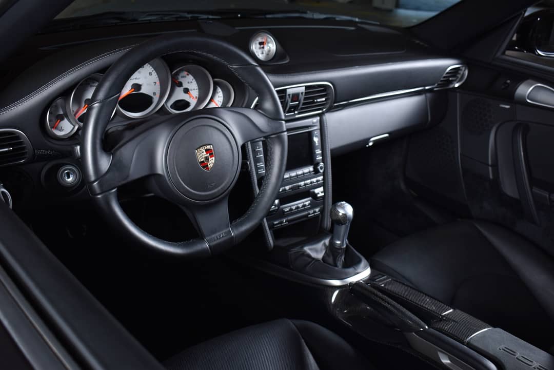 2011 Porsche 911 Turbo — photo 18