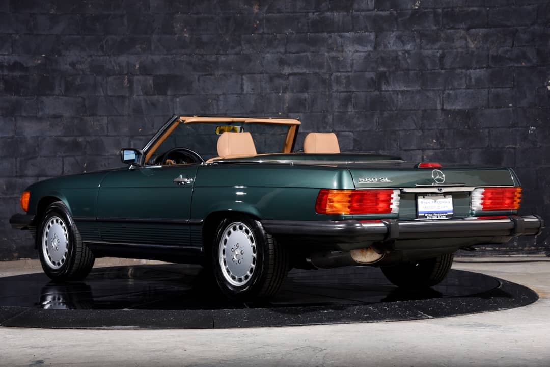 1989 Mercedes-Benz 560-Class 560 SL — photo 3