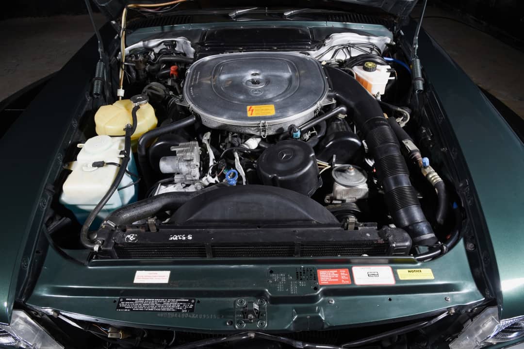 1989 Mercedes-Benz 560-Class 560 SL — photo 40