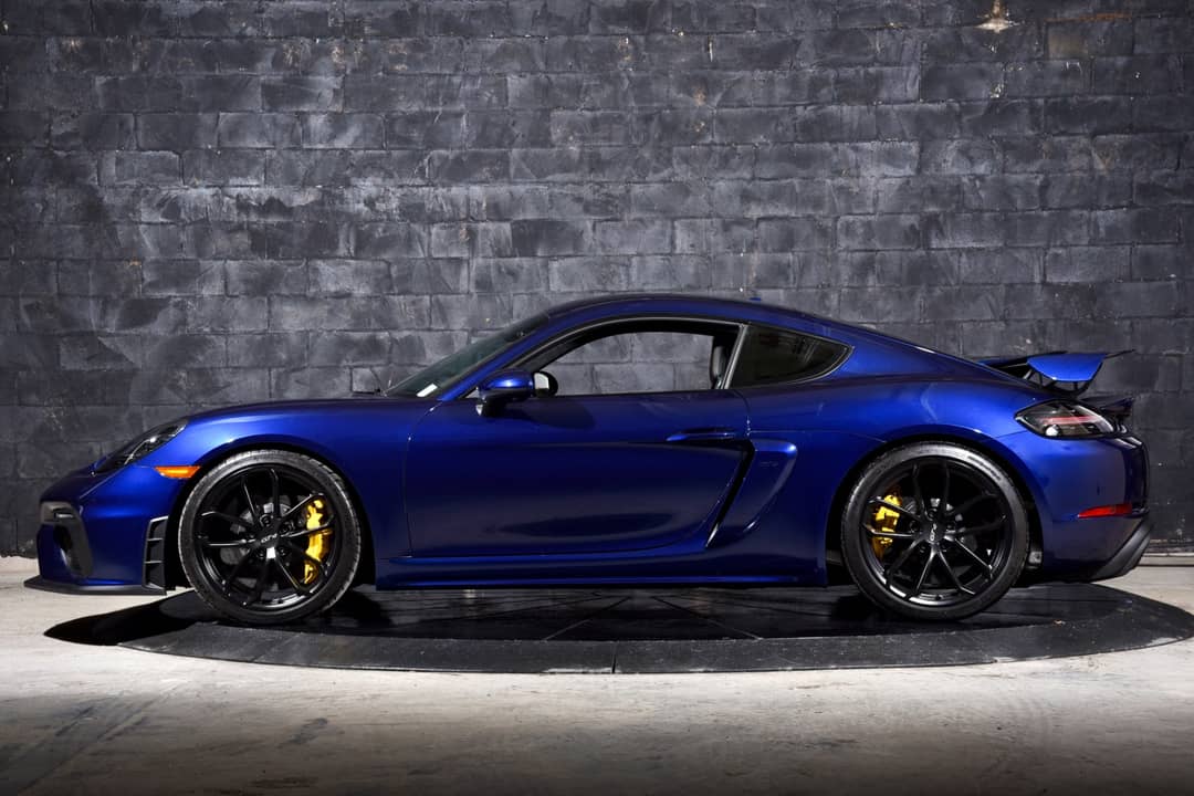 2020 Porsche 718 Cayman GT4 — photo 13