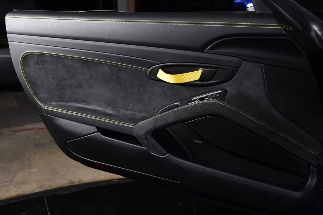 2020 Porsche 718 Cayman GT4 — photo 20