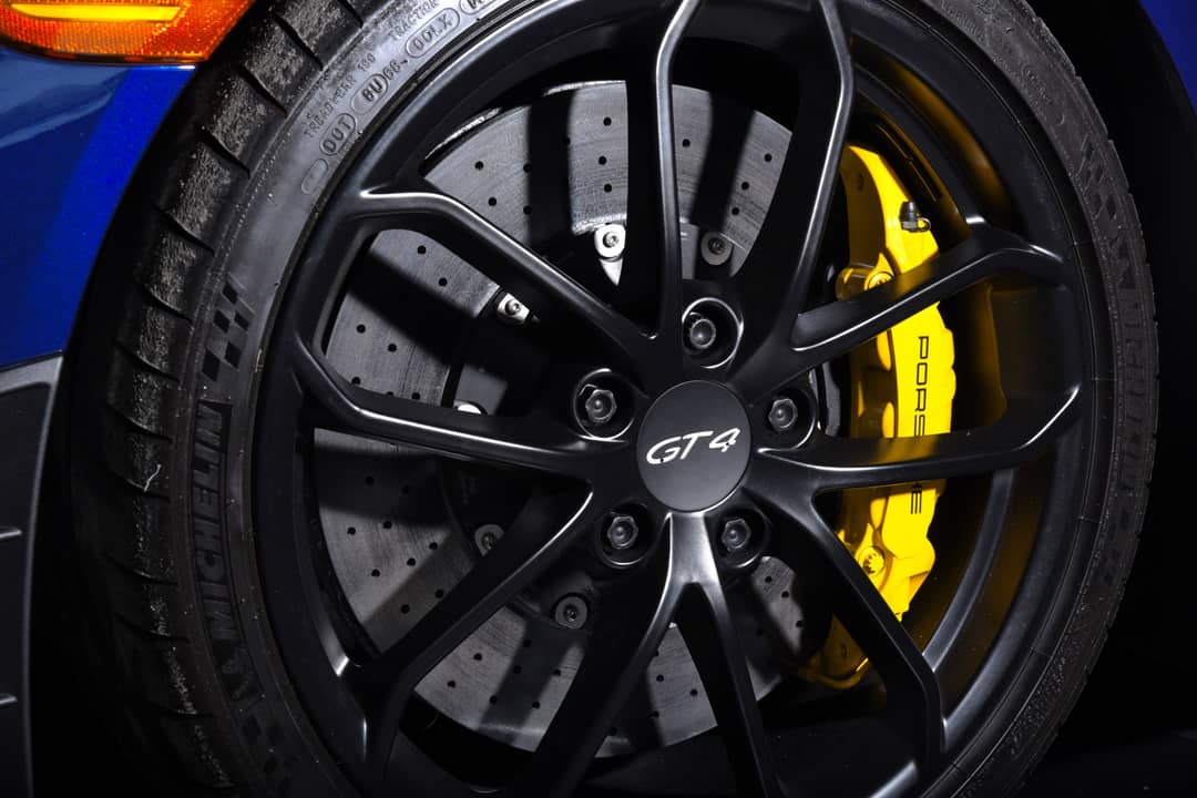 2020 Porsche 718 Cayman GT4 — photo 9