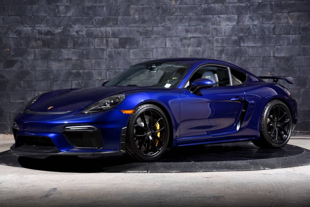 2020 Porsche 718 Cayman GT4 — photo 10