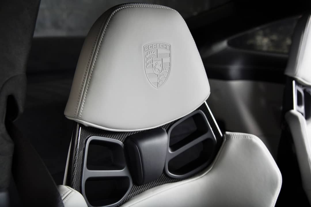 2024 Porsche 911 GT3 Touring — photo 22