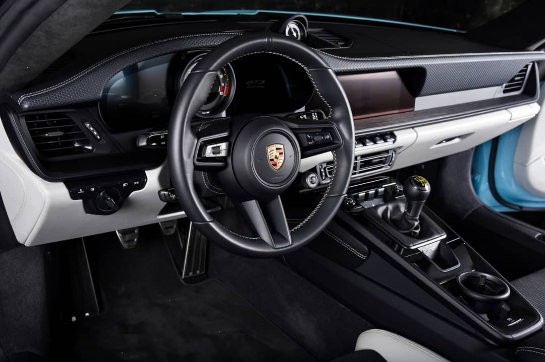 2024 Porsche 911 GT3 Touring — photo 4
