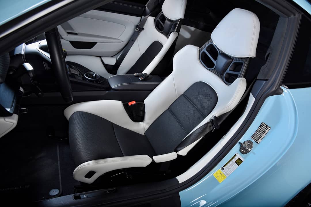 2024 Porsche 911 GT3 Touring — photo 5