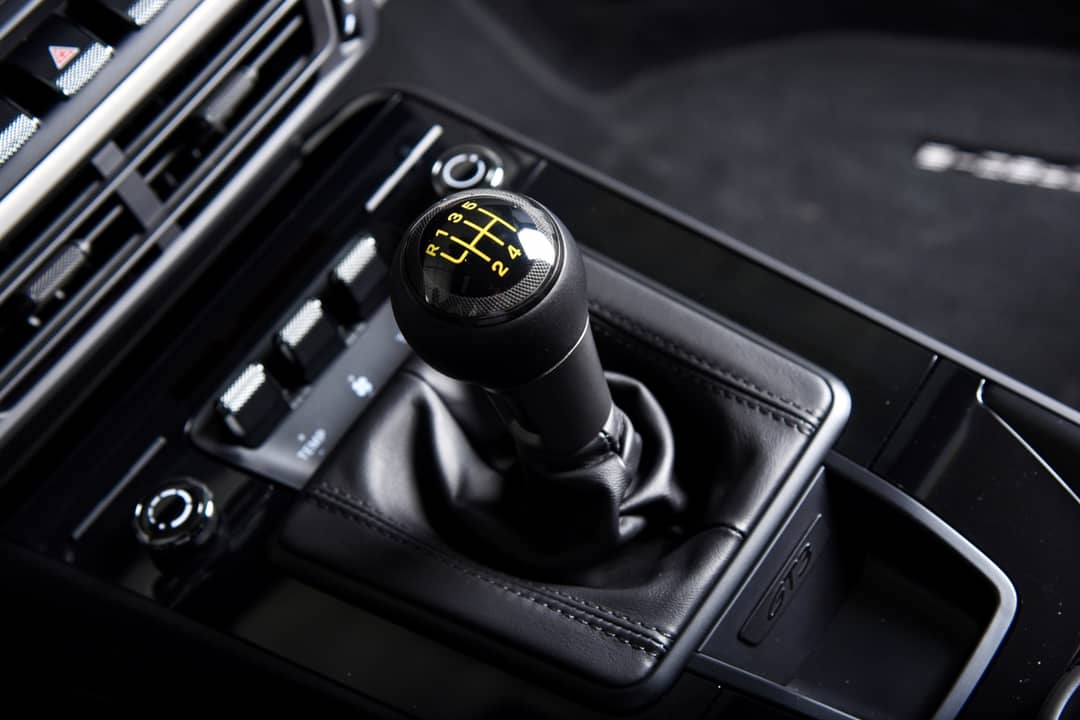 2024 Porsche 911 GT3 Touring — photo 6