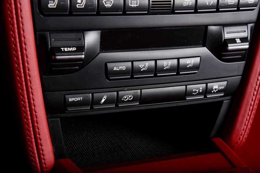 2012 Porsche 911 Carrera GTS — photo 23