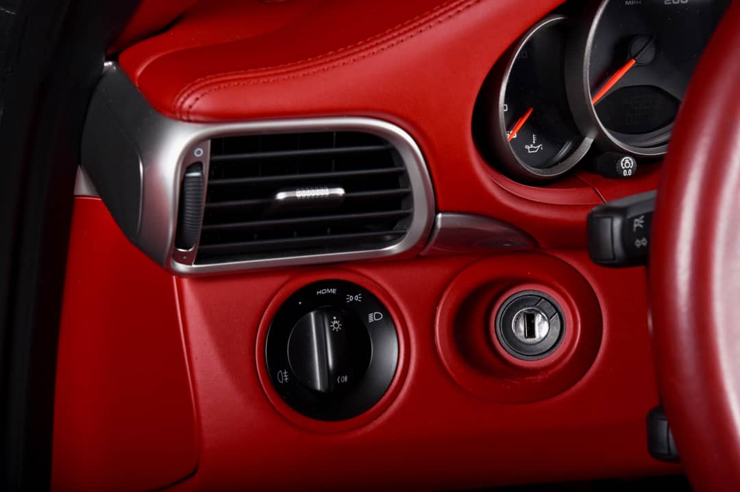 2012 Porsche 911 Carrera GTS — photo 24