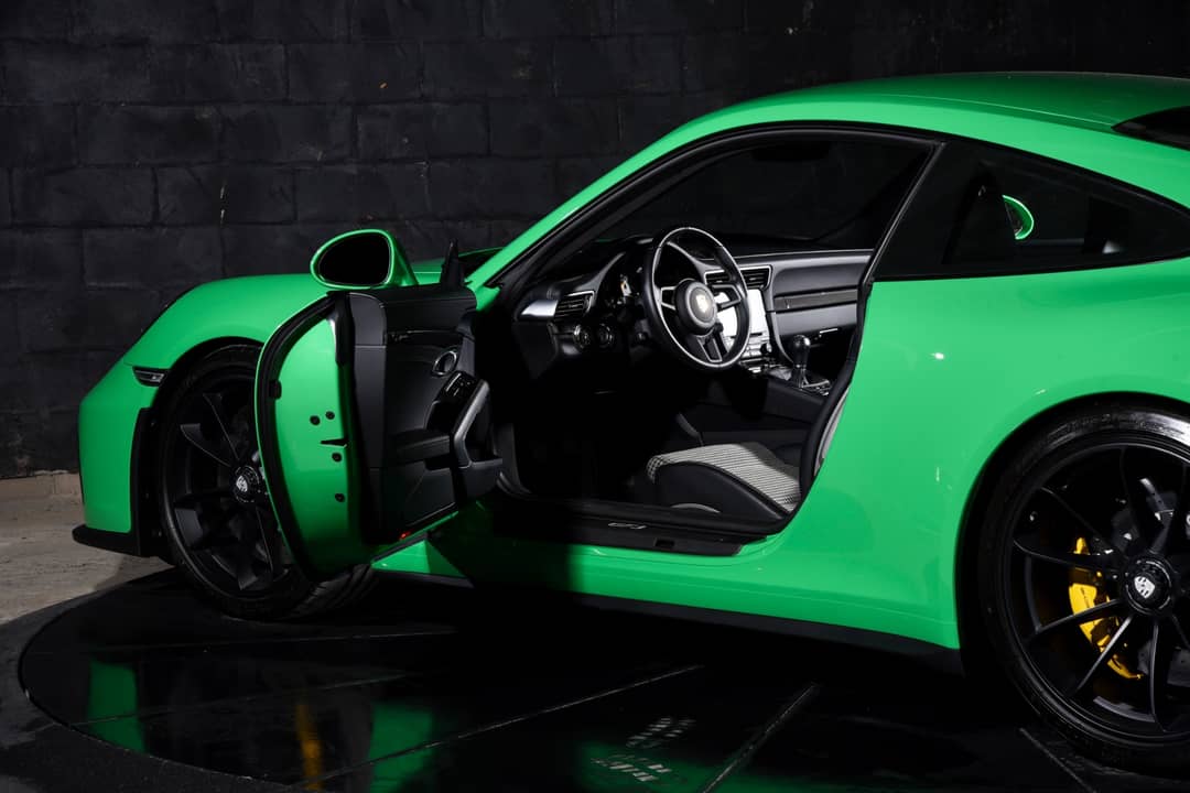 2018 Porsche 911 GT3 Touring — photo 17