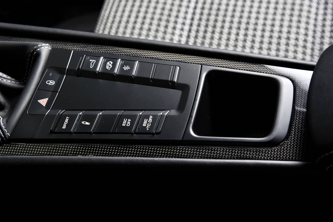 2018 Porsche 911 GT3 Touring — photo 22