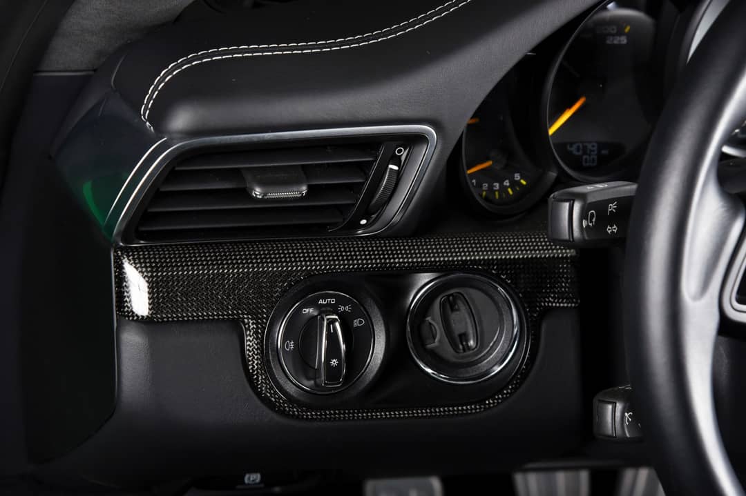 2018 Porsche 911 GT3 Touring — photo 31