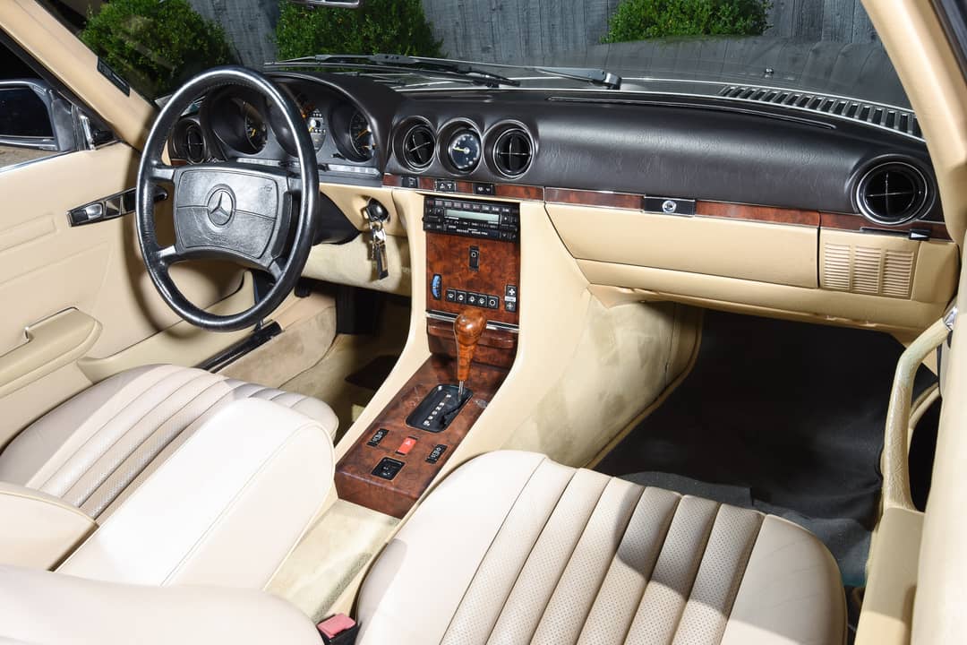 1989 Mercedes-Benz 560 SL — photo 16