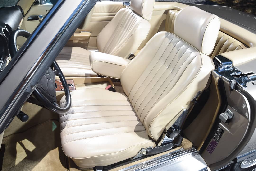 1989 Mercedes-Benz 560 SL — photo 17
