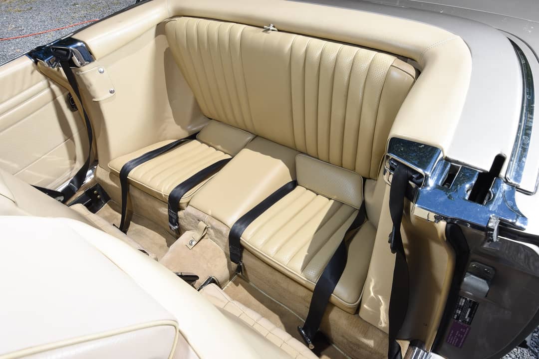 1989 Mercedes-Benz 560 SL — photo 21