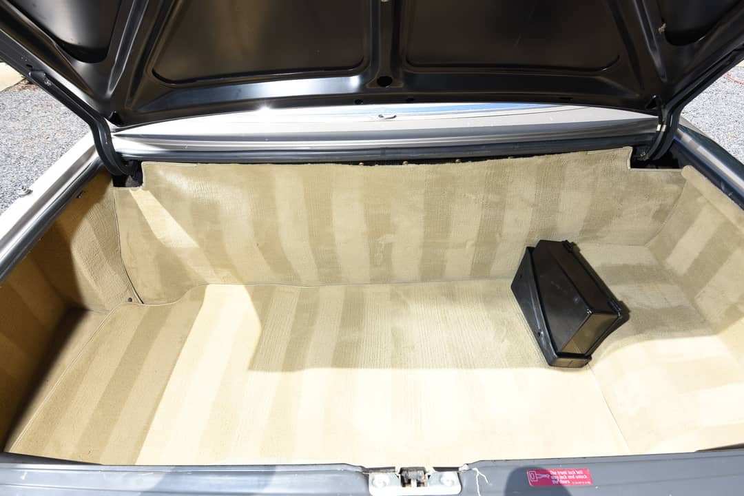 1989 Mercedes-Benz 560 SL — photo 28