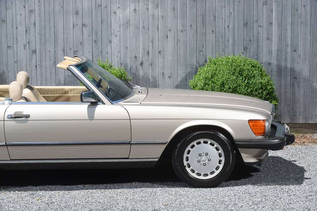 1989 Mercedes-Benz 560 SL — photo 37