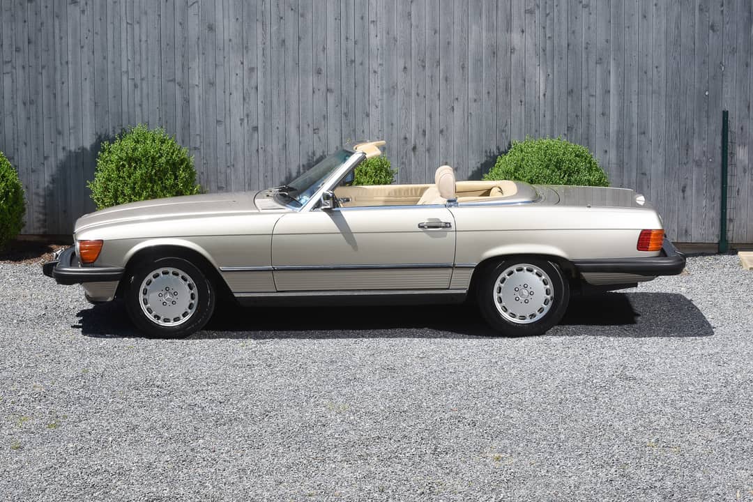 1989 Mercedes-Benz 560 SL — photo 47