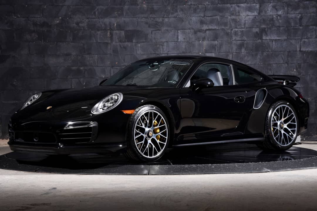 2016 Porsche 911 Turbo S — photo 12