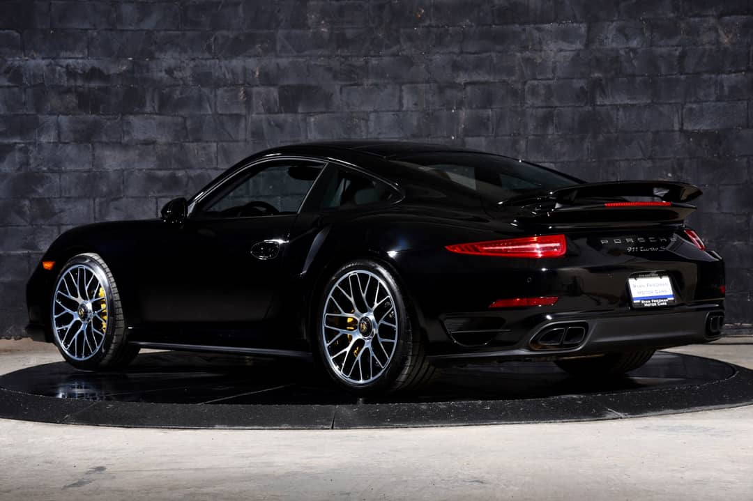 2016 Porsche 911 Turbo S — photo 13