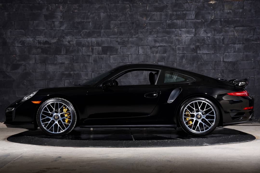 2016 Porsche 911 Turbo S — photo 16