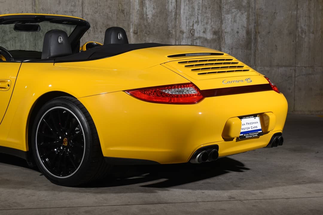 2009 Porsche 911 Carrera 4S — photo 33