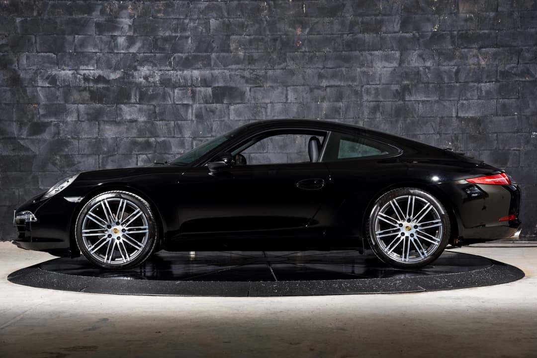 2016 Porsche 911 Carrera Black Edition — photo 11