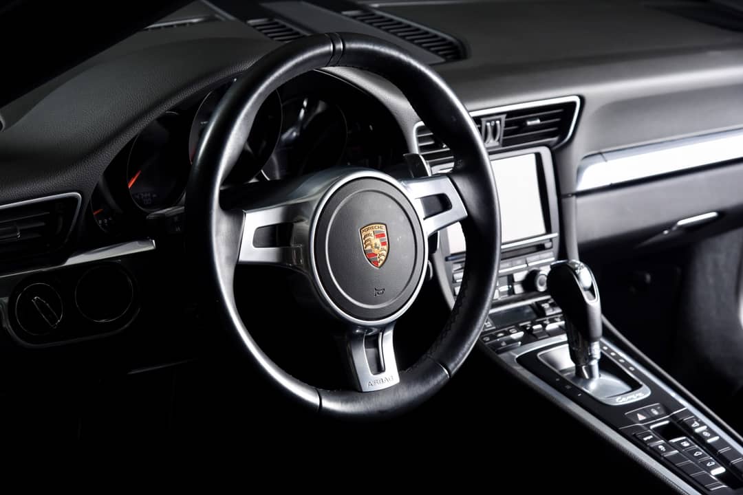 2016 Porsche 911 Carrera Black Edition — photo 15