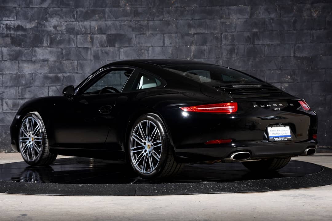 2016 Porsche 911 Carrera Black Edition — photo 3
