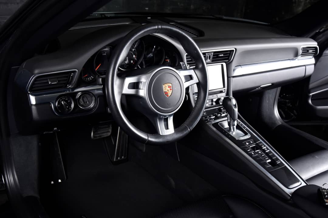 2016 Porsche 911 Carrera Black Edition — photo 4