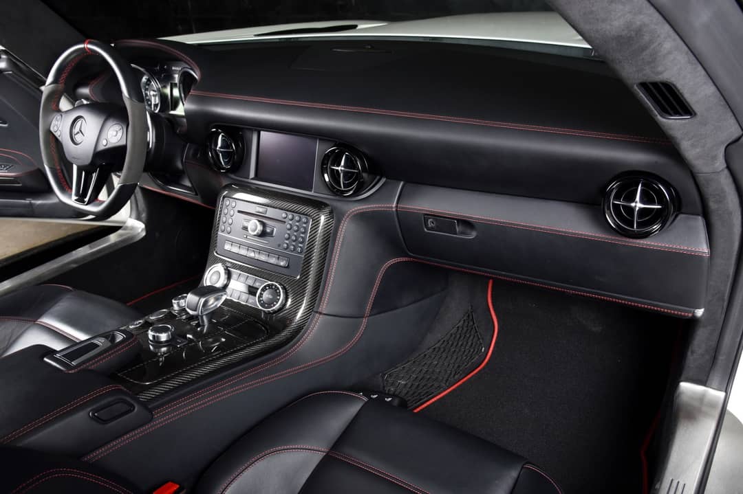 2014 Mercedes-Benz SLS AMG GT — photo 19