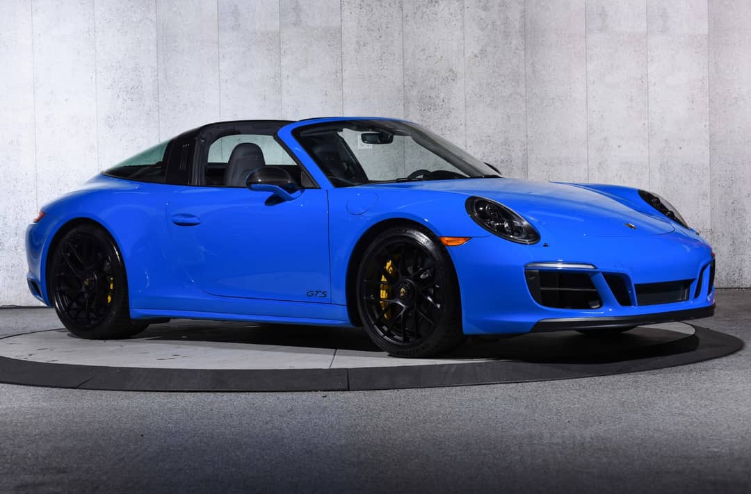 2018 Porsche 911 Targa 4 GTS — photo 2