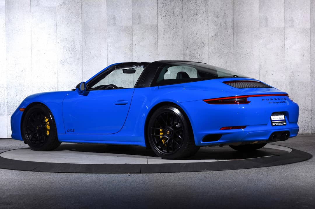 2018 Porsche 911 Targa 4 GTS — photo 12