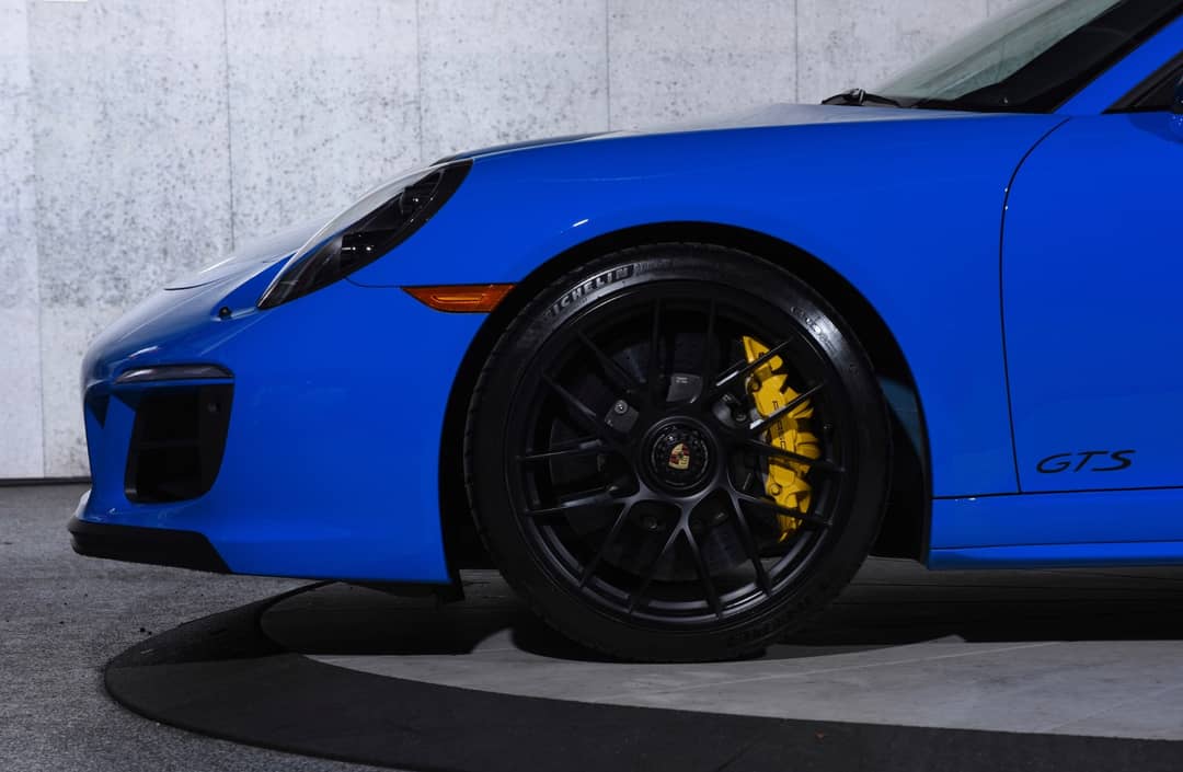 2018 Porsche 911 Targa 4 GTS — photo 15