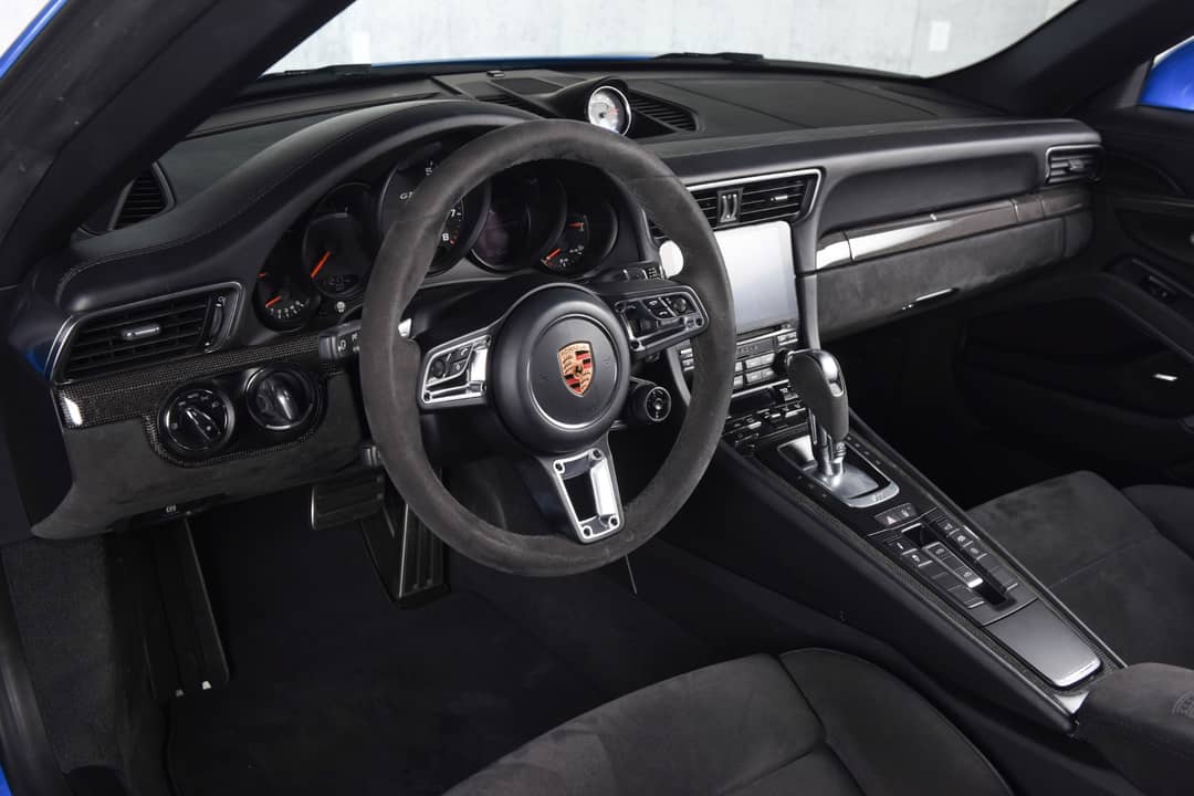 2018 Porsche 911 Targa 4 GTS — photo 4