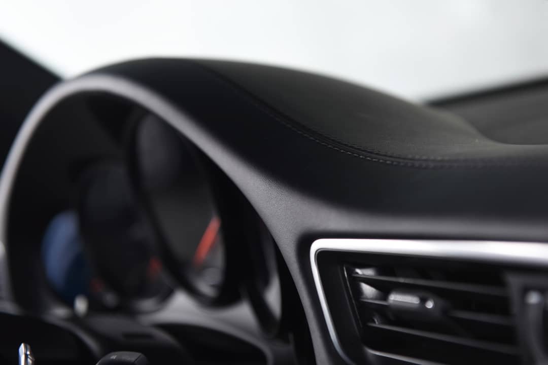 2018 Porsche 911 Targa 4 GTS — photo 30