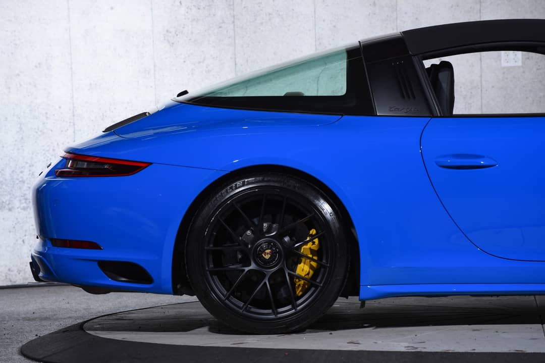 2018 Porsche 911 Targa 4 GTS — photo 40