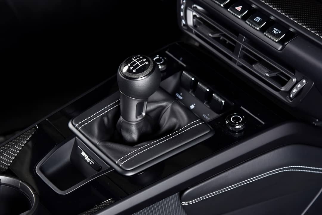 2024 Porsche 911 S/T — photo 23