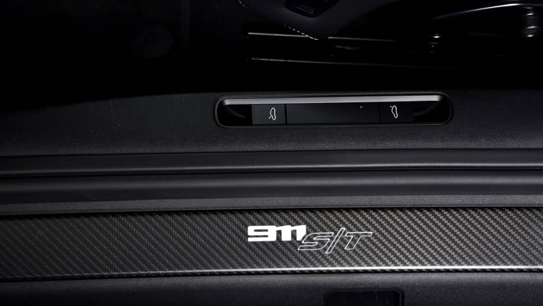 2024 Porsche 911 S/T — photo 27