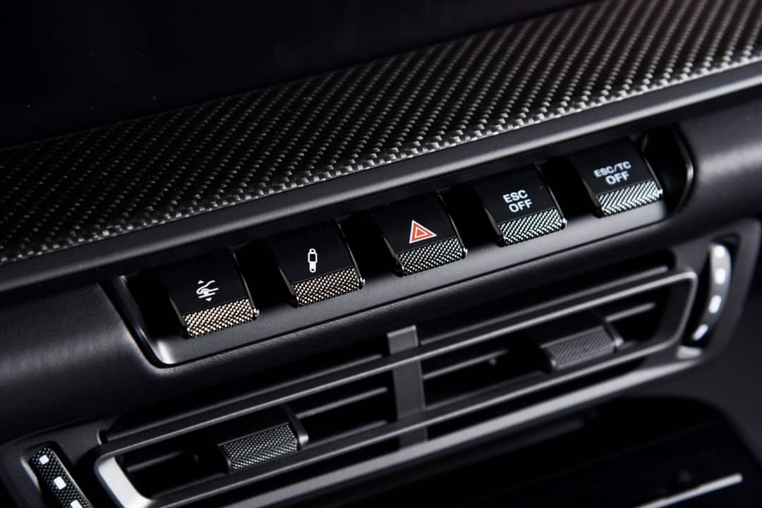 2024 Porsche 911 S/T — photo 28