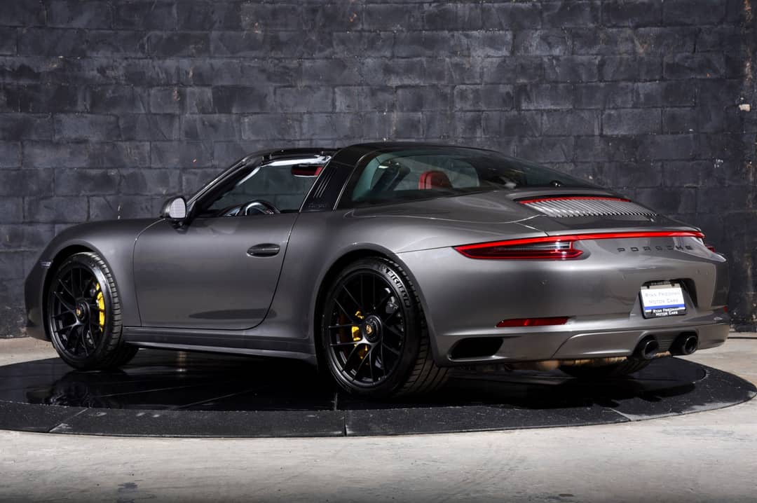 2018 Porsche 911 Targa 4 GTS — photo 3