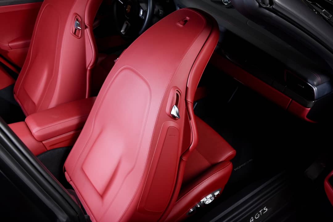 2018 Porsche 911 Targa 4 GTS — photo 24
