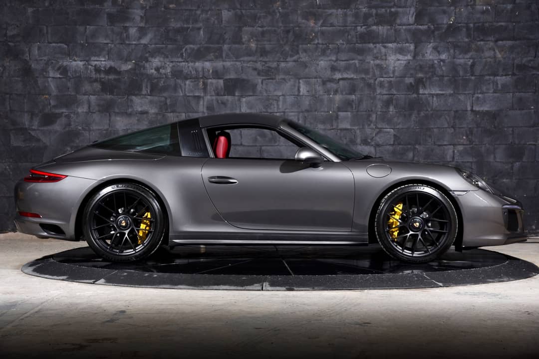 2018 Porsche 911 Targa 4 GTS — photo 37