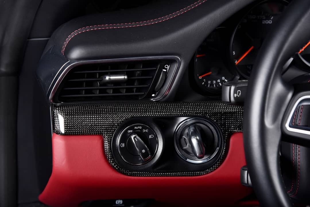 2018 Porsche 911 Targa 4 GTS — photo 7