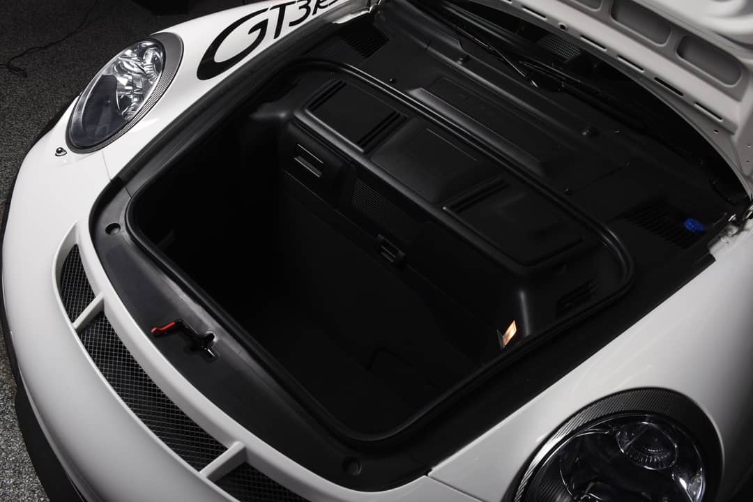 2011 Porsche 911 GT3 RS — photo 36