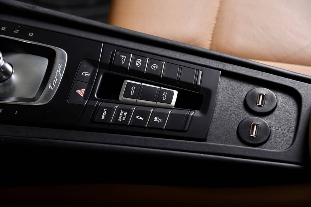 2015 Porsche 911 Targa 4S — photo 17