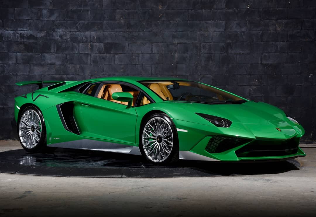 2017 Lamborghini Aventador LP 750-4 SV — photo 2