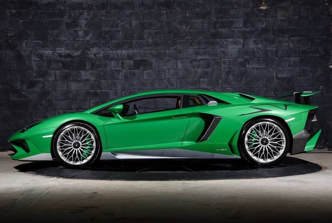 2017 Lamborghini Aventador LP 750-4 SV — photo 24