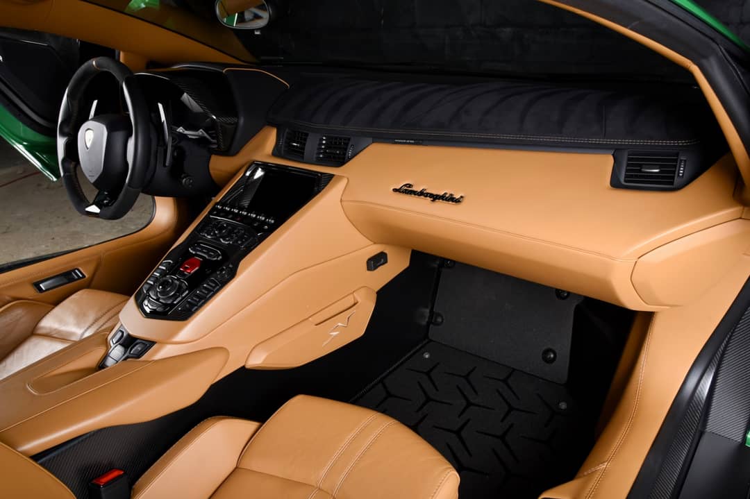 2017 Lamborghini Aventador LP 750-4 SV — photo 26
